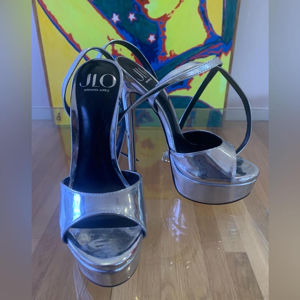 Jennifer Lopez Metallic Silver Heels platform stilettos size 7 New w/o tag